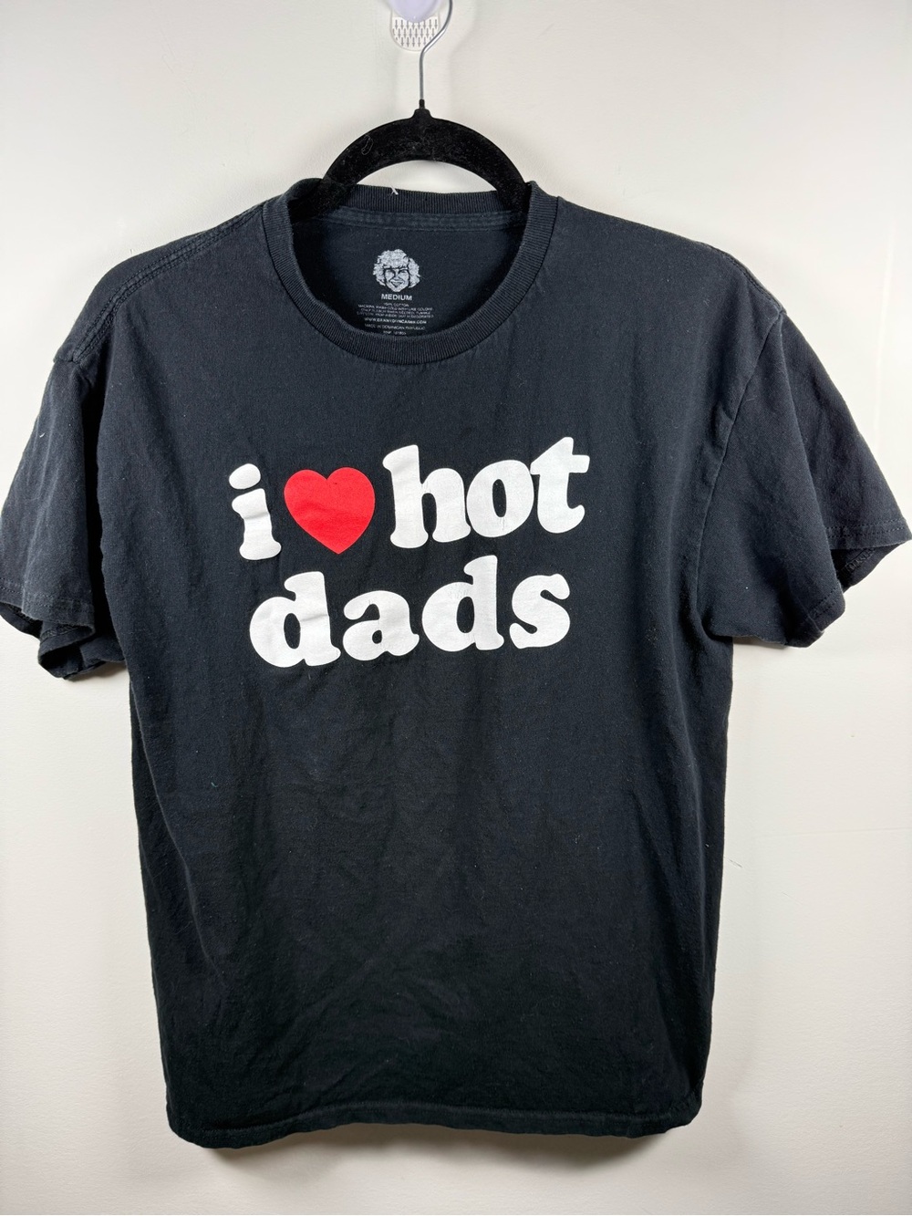 DANNY DUNCAN | I ❤️ HOT DADS Graphic Tee Size M